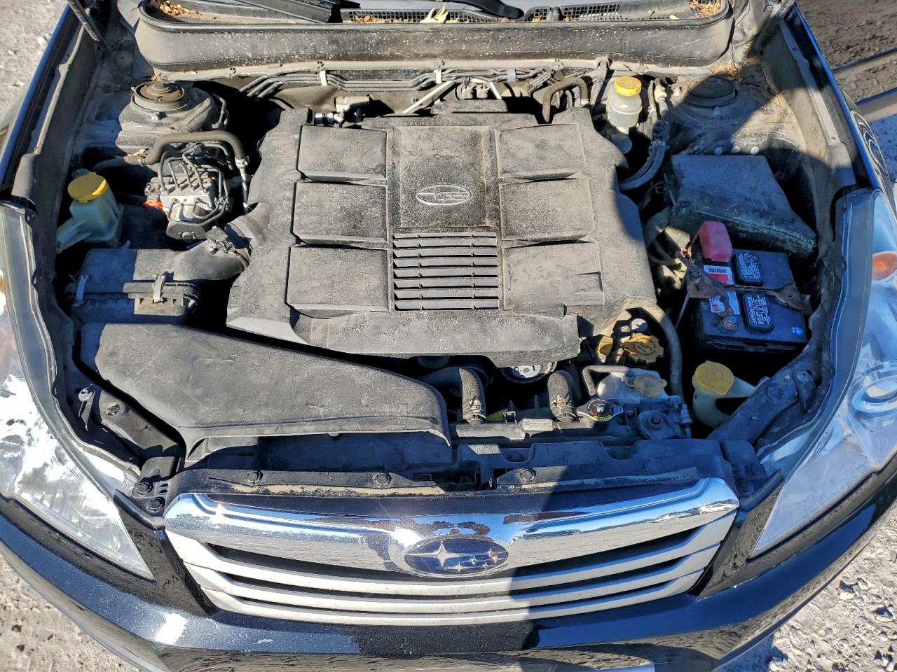 2012 SUBARU OUTBACK 3.6R LIMITED photo 12