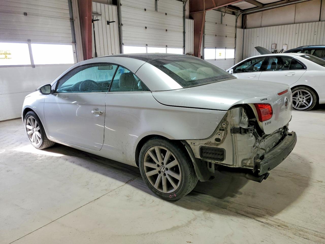 2009 VOLKSWAGEN EOS TURBO photo 2
