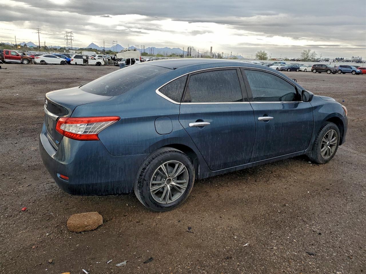 2014 NISSAN SENTRA S photo 3