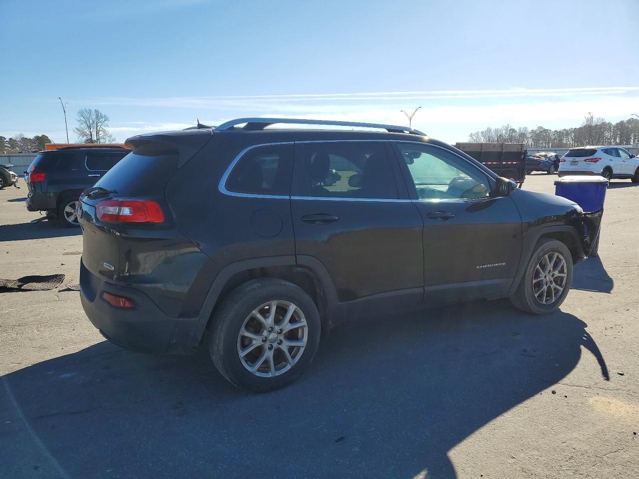 2017 JEEP CHEROKEE LATITUDE photo 5
