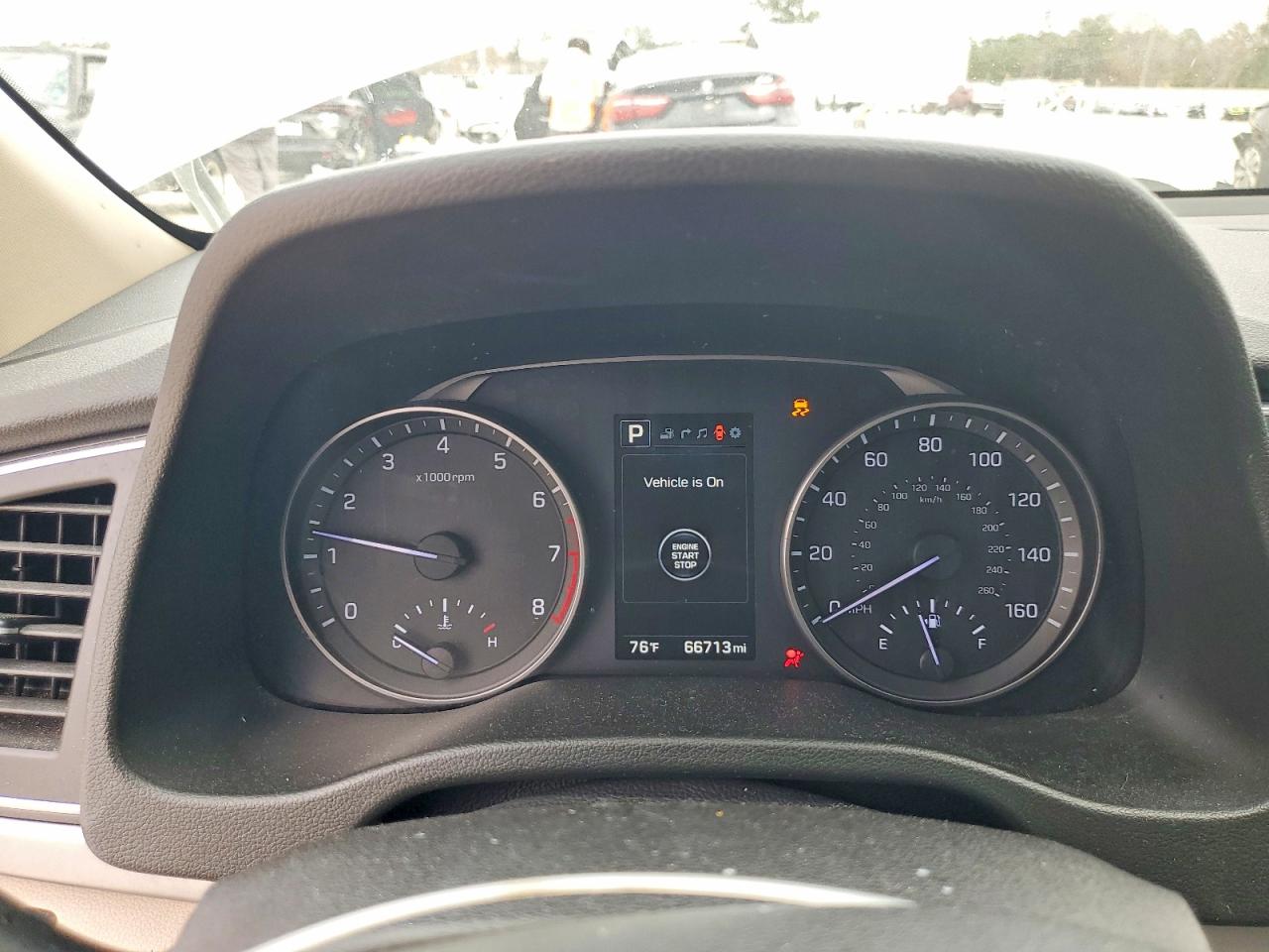 2017 HYUNDAI ELANTRA SE photo 9