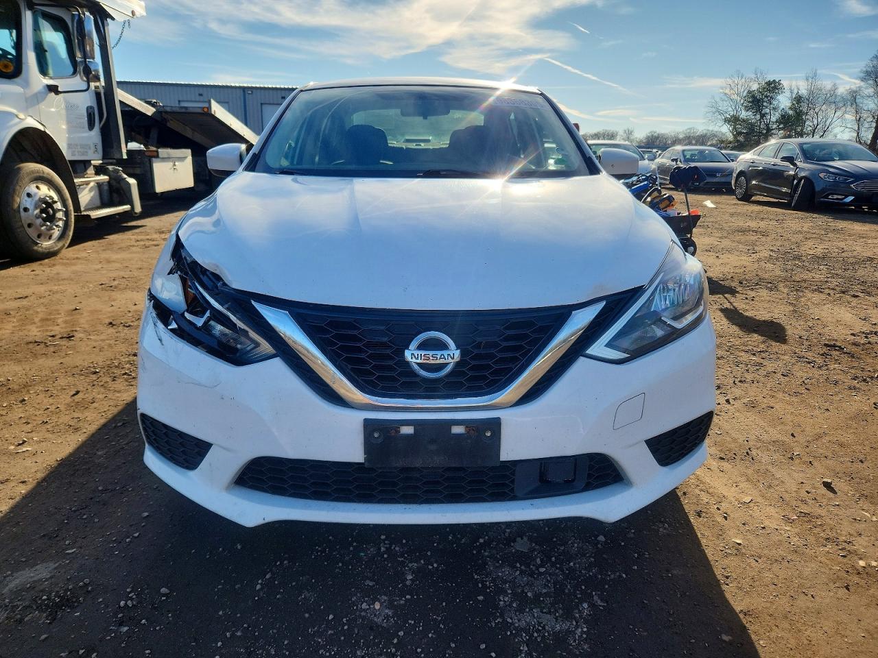 2019 NISSAN SENTRA S photo 5