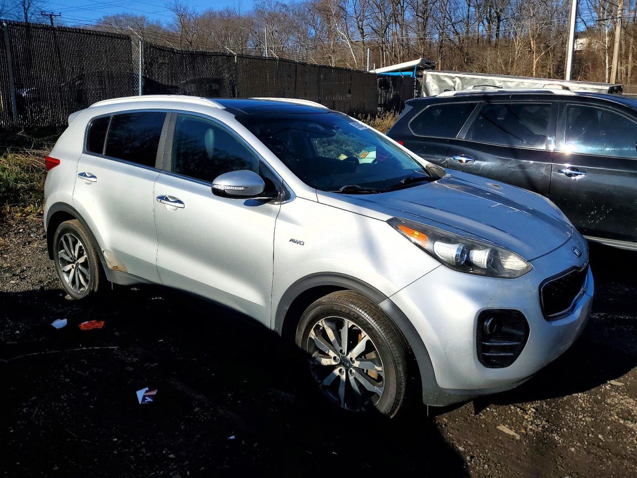 2017 KIA SPORTAGE EX photo 2