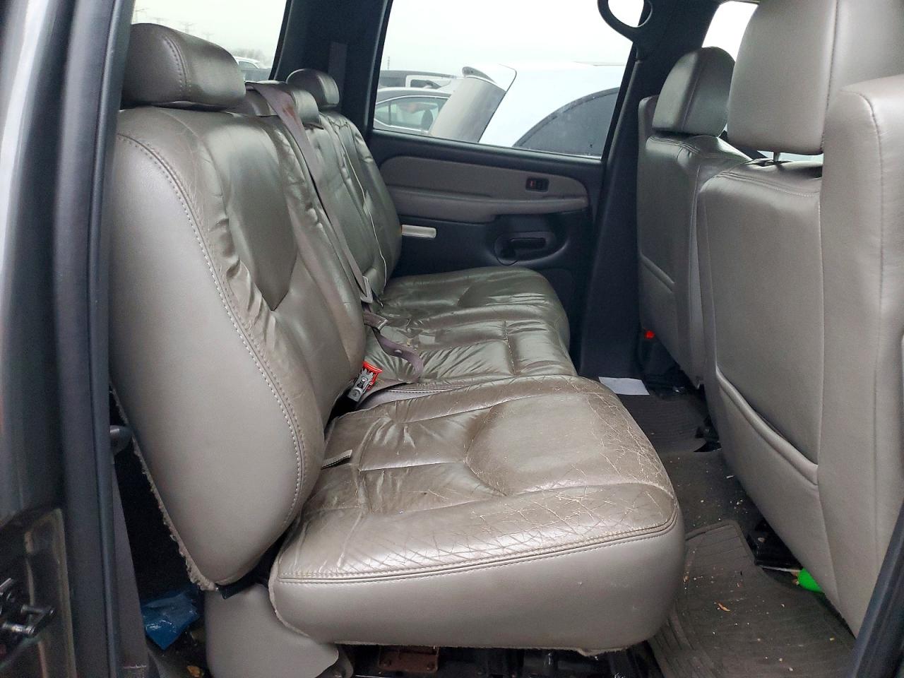 2002 CHEVROLET SUBURBAN K1500 photo 11