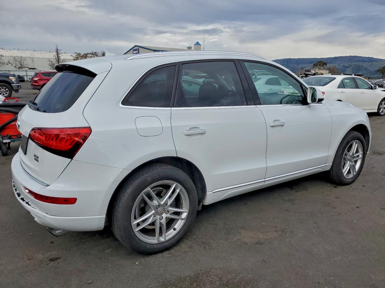 2016 AUDI Q5 PREMIUM PLUS photo 3