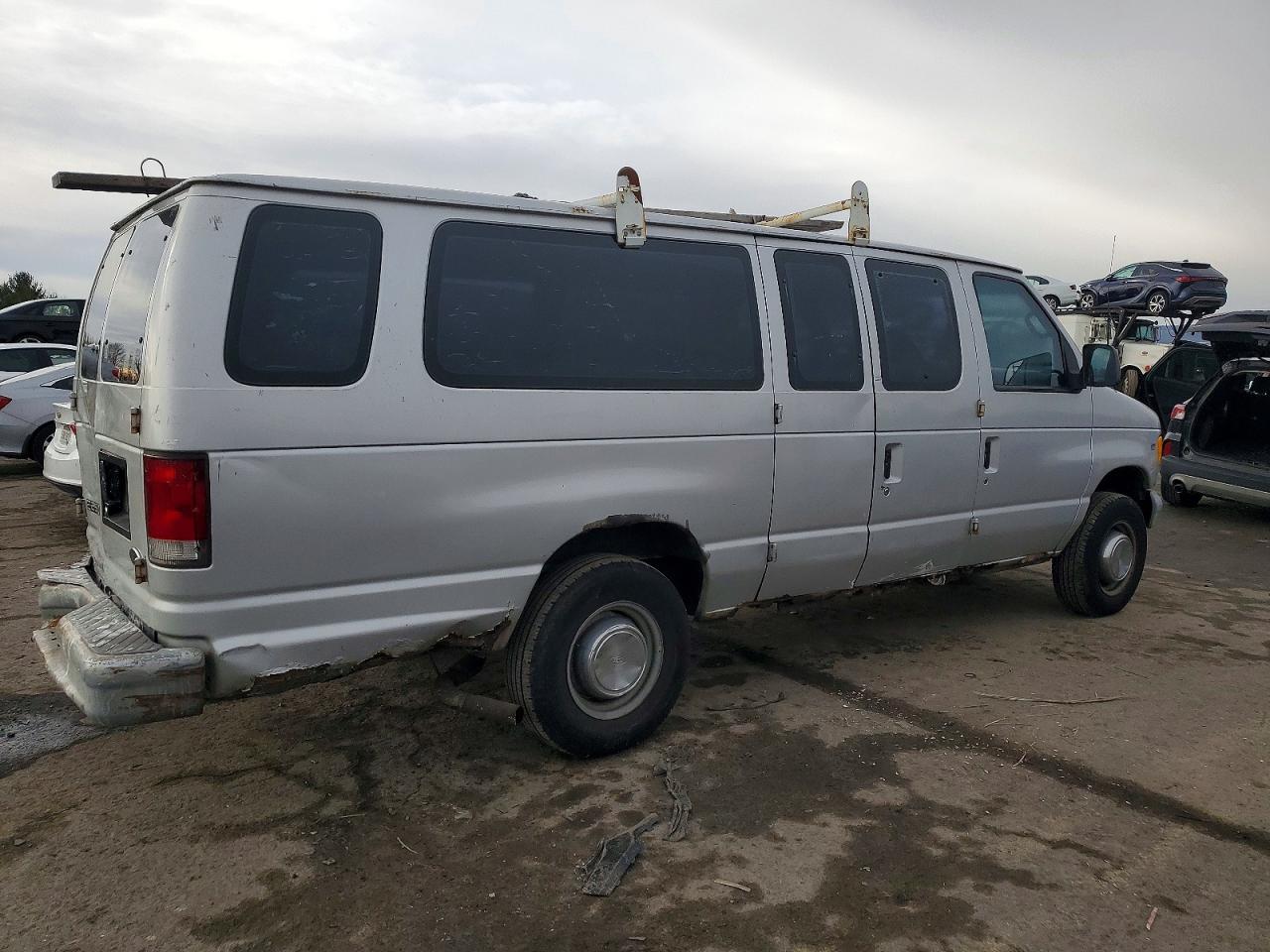2001 FORD ECONOLINE E250 VAN photo 3