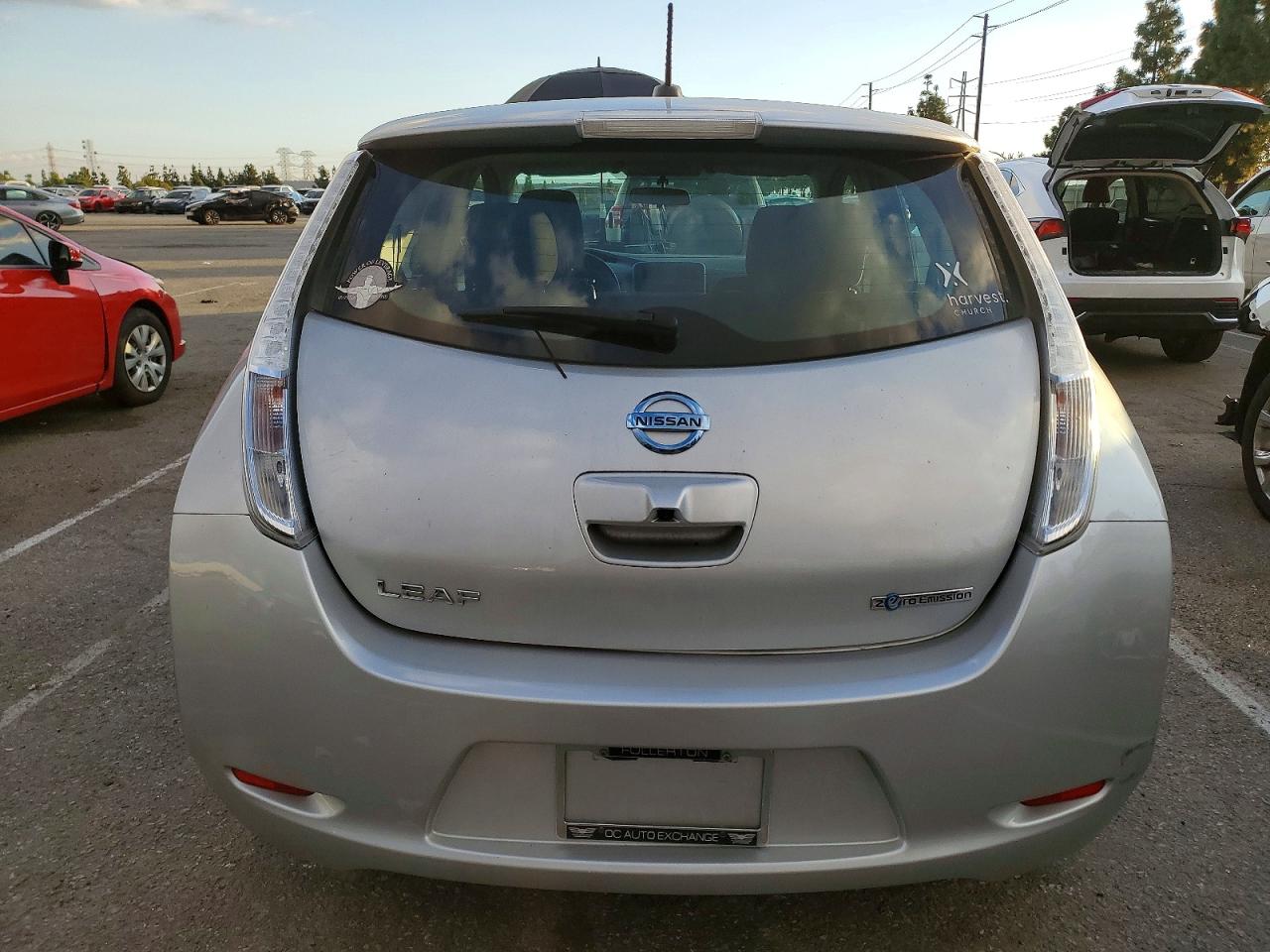 2016 NISSAN LEAF SV photo 6
