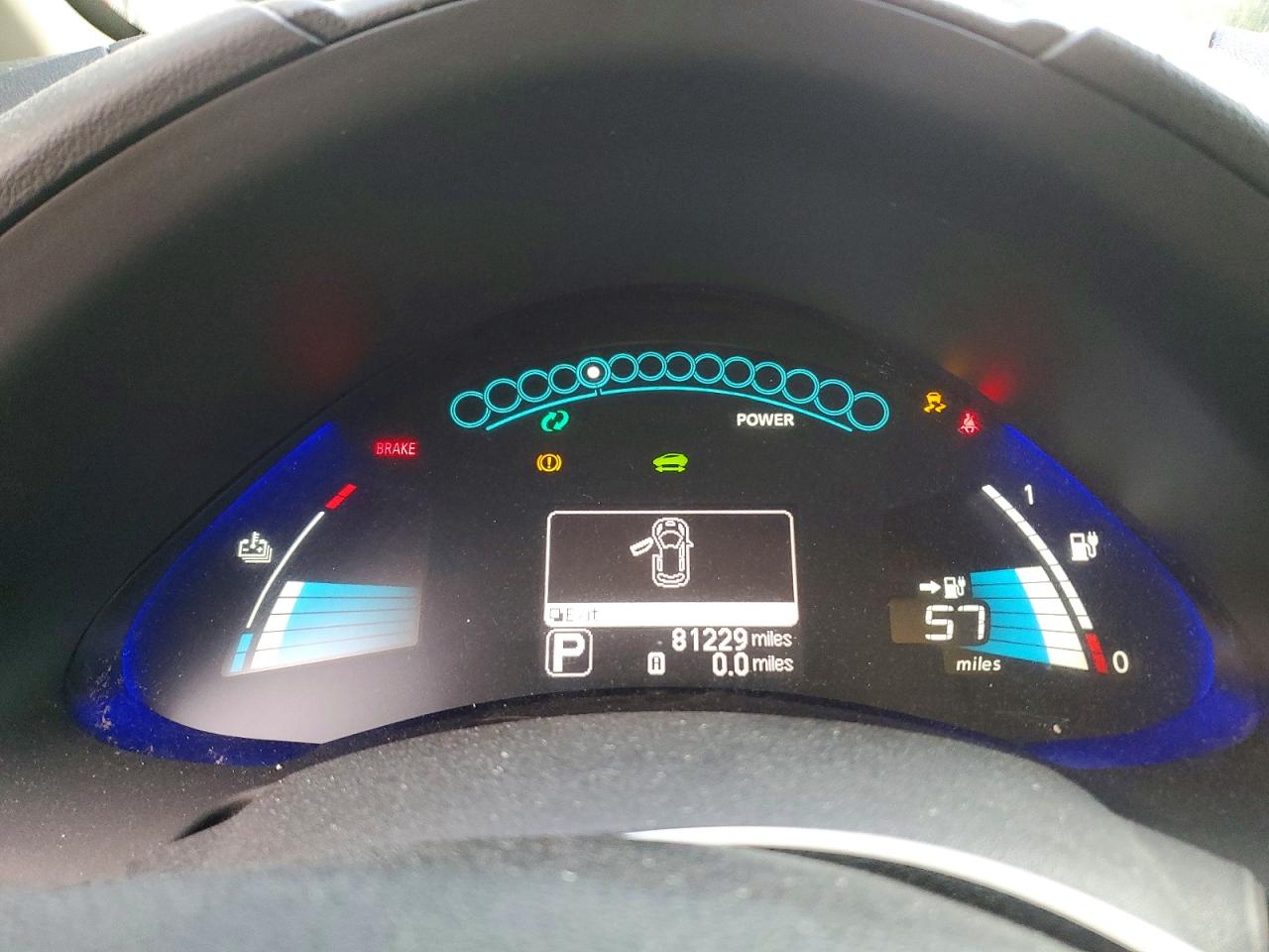 2016 NISSAN LEAF SV photo 9