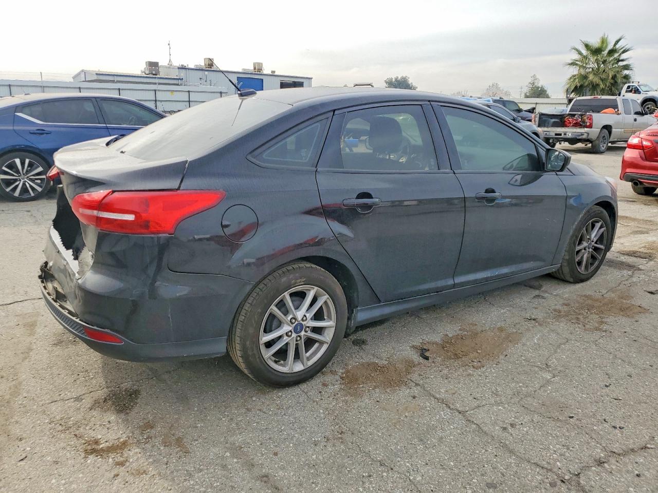 2018 FORD FOCUS SE photo 3