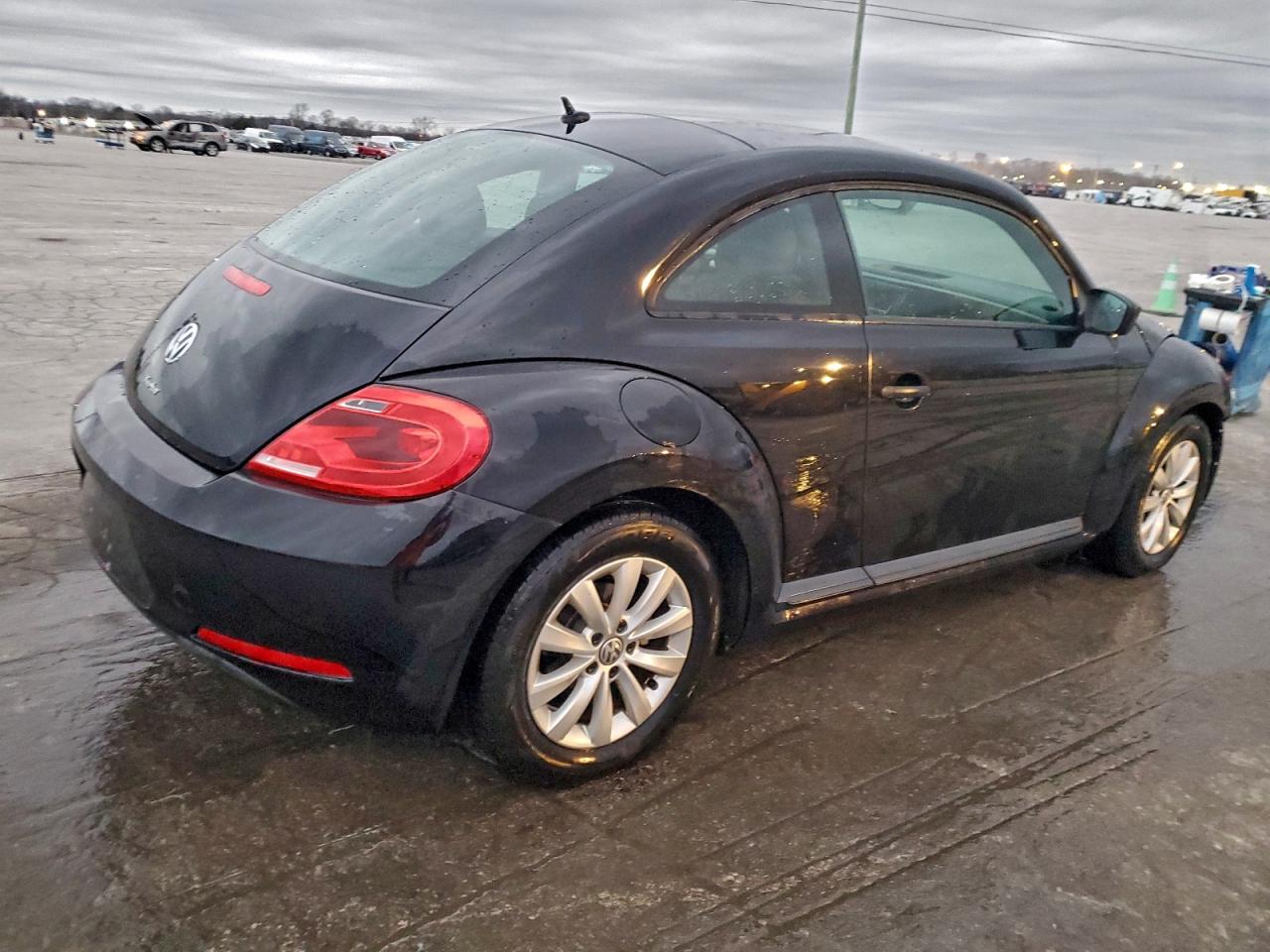 2016 VOLKSWAGEN BEETLE 1.8T photo 3