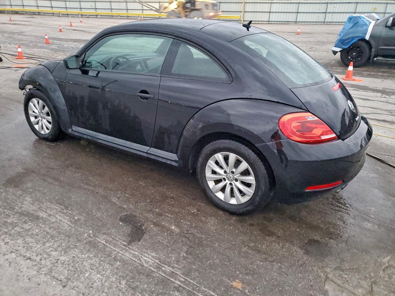 2016 VOLKSWAGEN BEETLE 1.8T photo 2