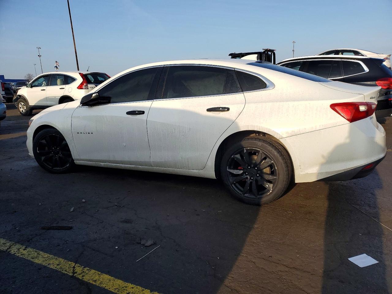 2016 CHEVROLET MALIBU LT photo 2