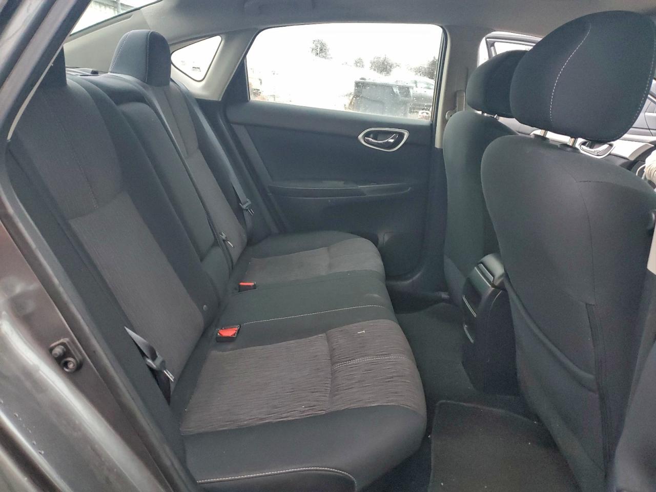 2015 NISSAN SENTRA S photo 10