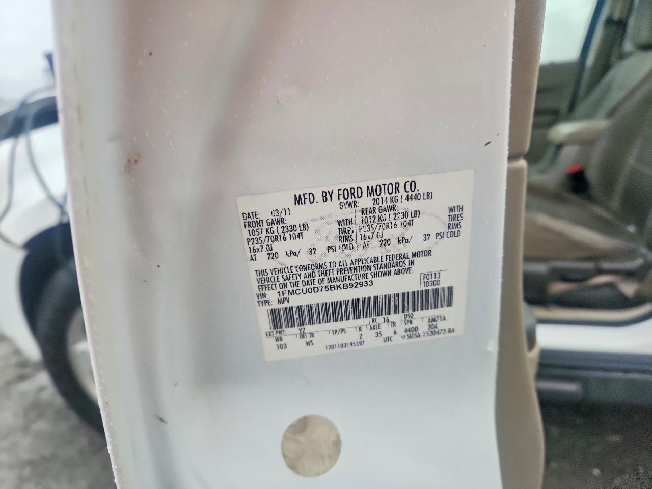 2011 FORD ESCAPE XLT photo 13
