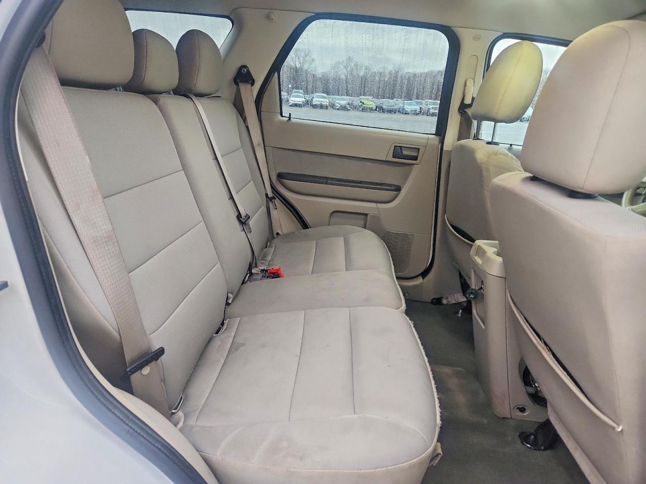 2011 FORD ESCAPE XLT photo 11