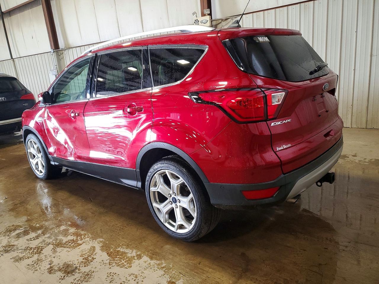 2019 FORD ESCAPE TITANIUM photo 2