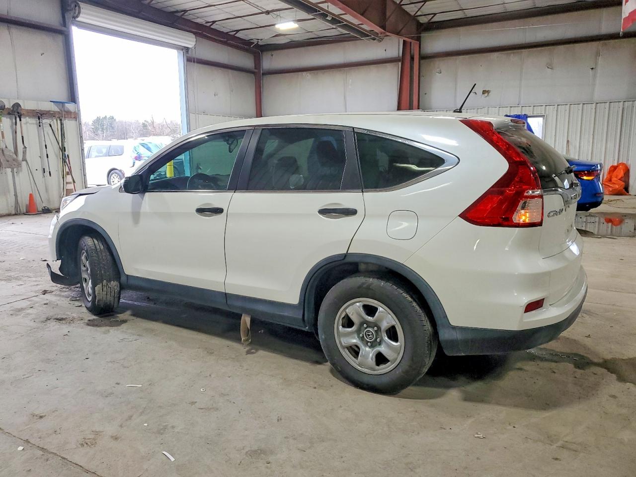 2016 HONDA CR-V LX photo 2