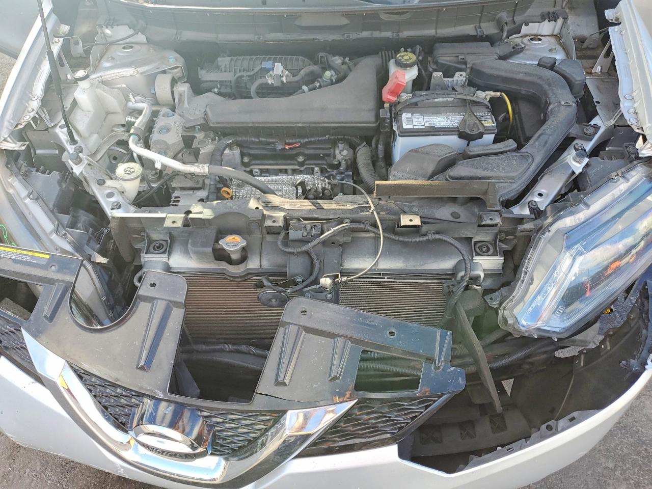 2016 NISSAN ROGUE S photo 11