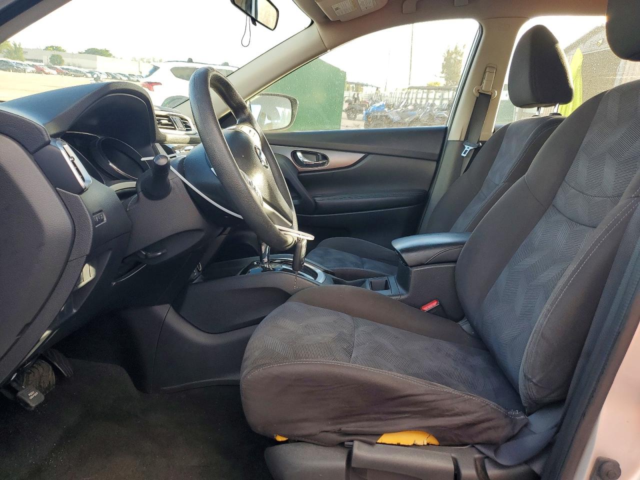 2016 NISSAN ROGUE S photo 7