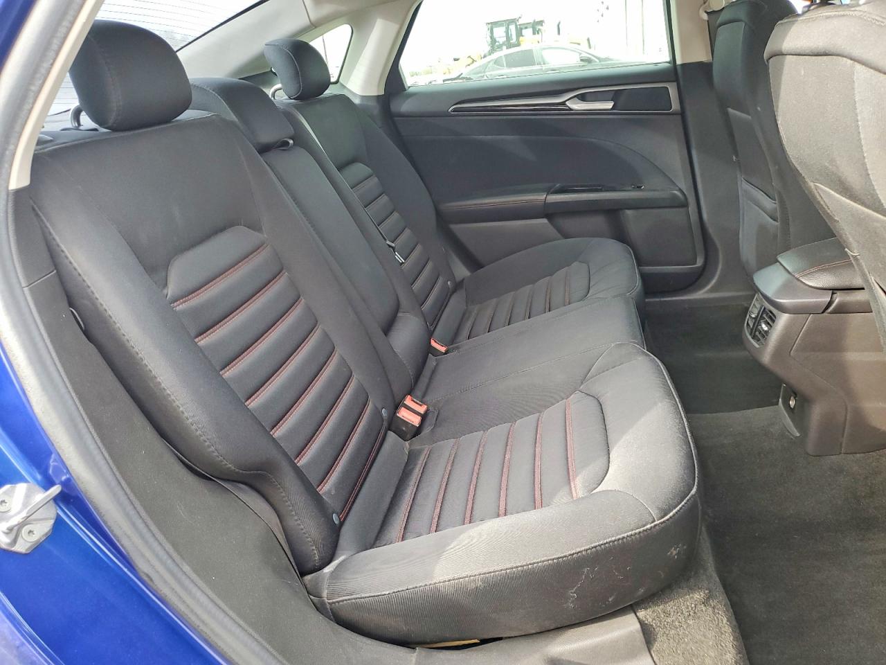 2016 FORD FUSION SE photo 10
