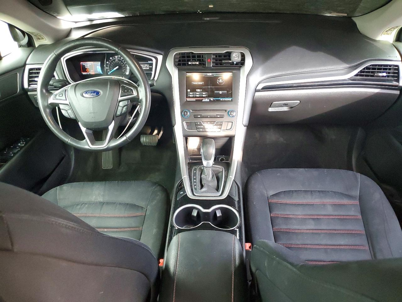 2016 FORD FUSION SE photo 8