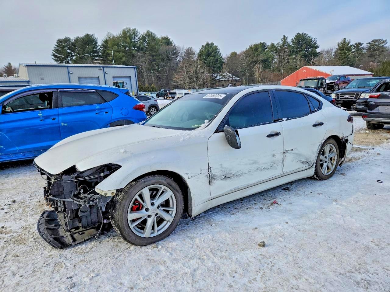 2011 INFINITI M37