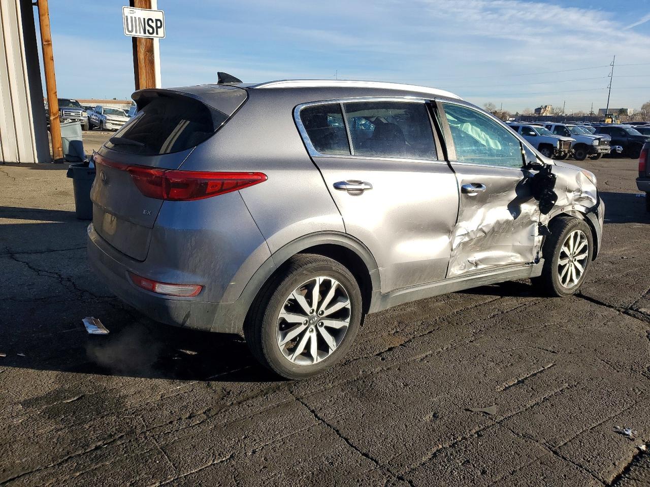 2017 KIA SPORTAGE EX photo 3