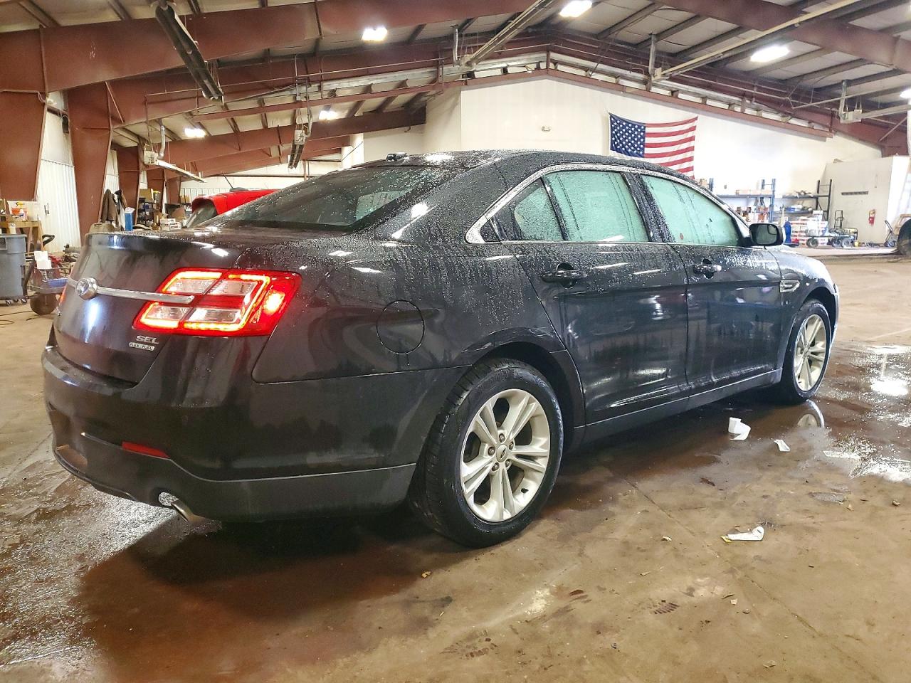 2015 FORD TAURUS SEL photo 3
