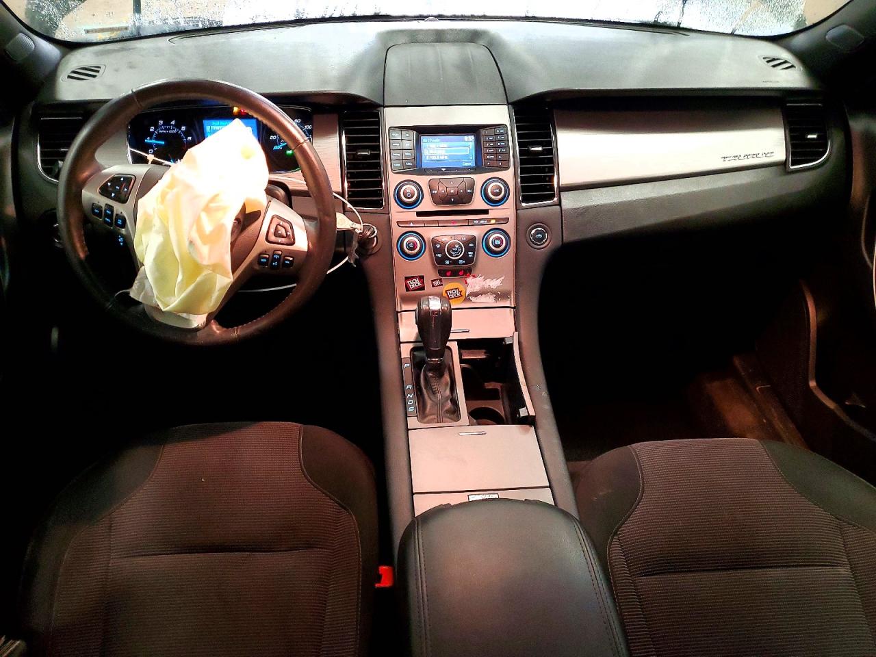 2015 FORD TAURUS SEL photo 8