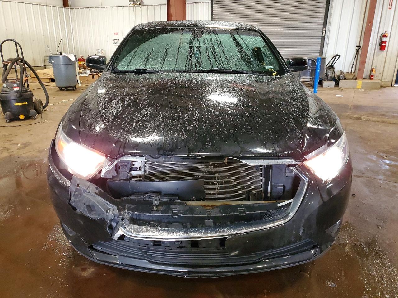 2015 FORD TAURUS SEL photo 5
