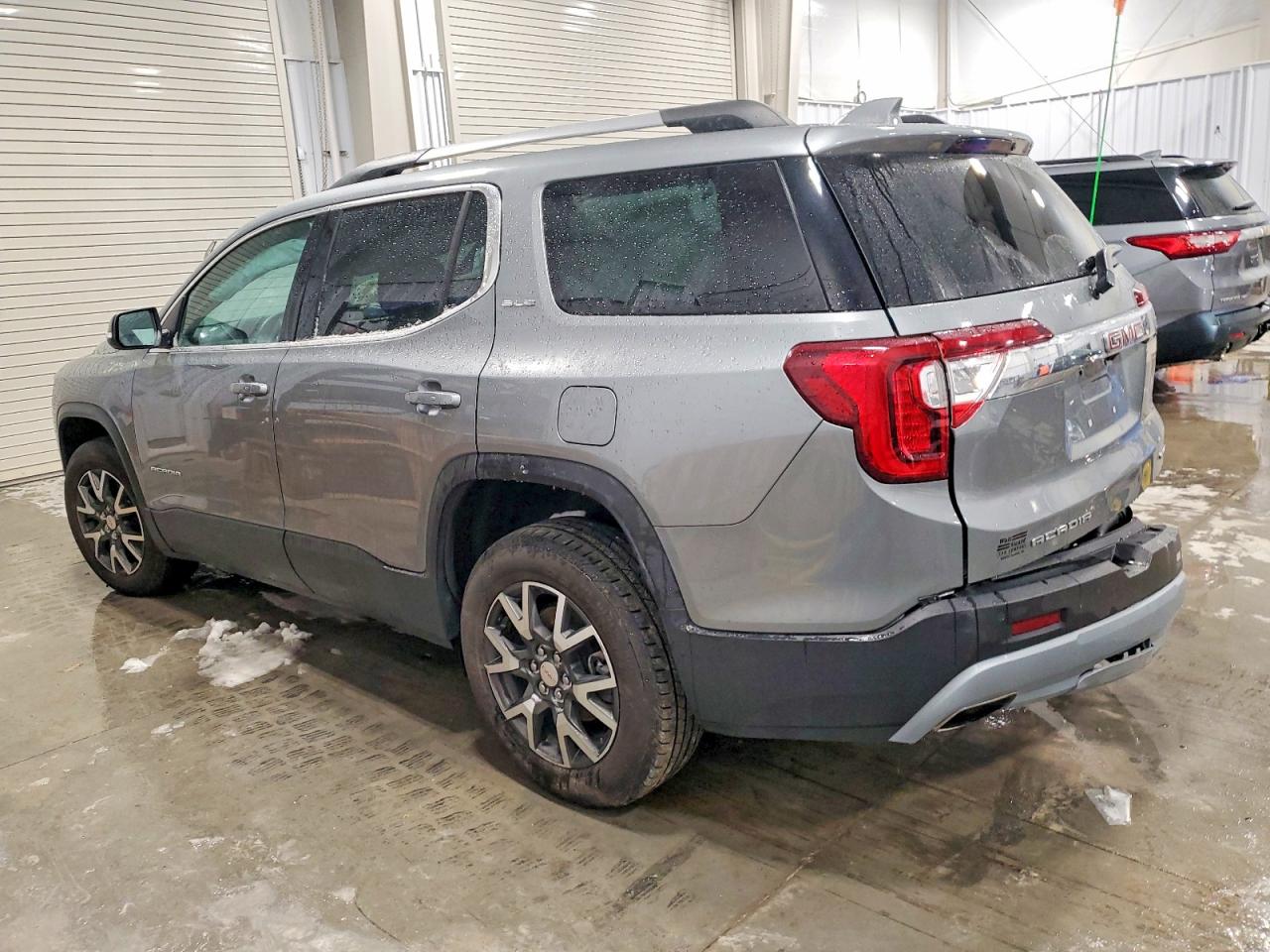 2023 GMC ACADIA SLE photo 3