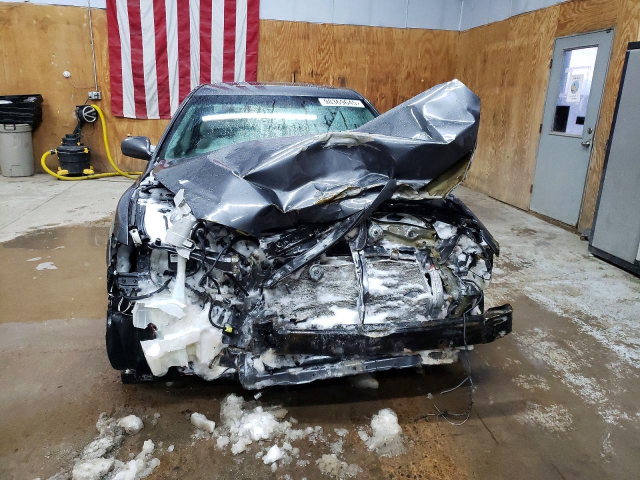 2010 TOYOTA CAMRY BASE photo 5