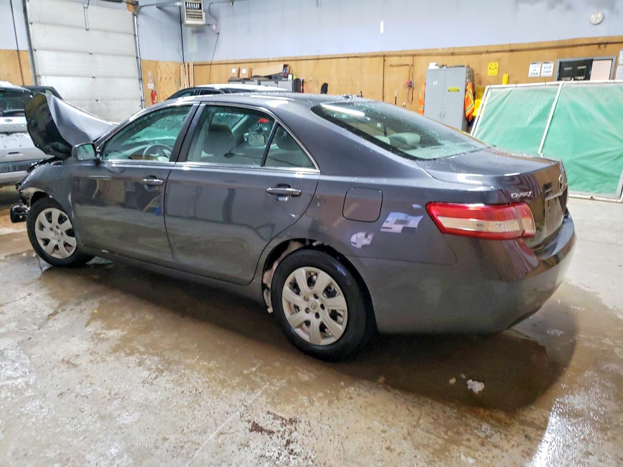 2010 TOYOTA CAMRY BASE photo 2