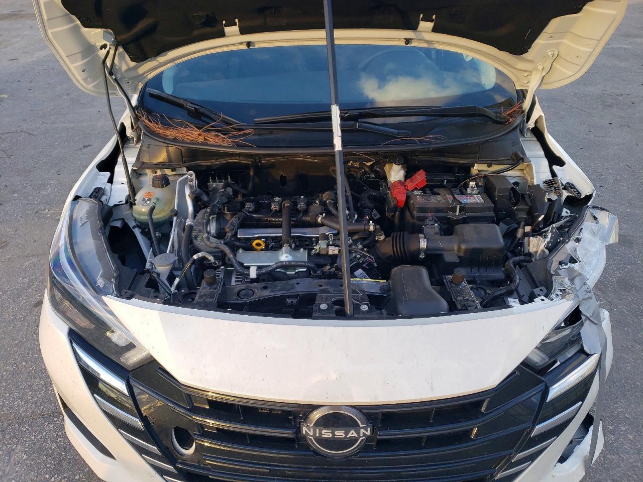 2025 NISSAN VERSA SV photo 11