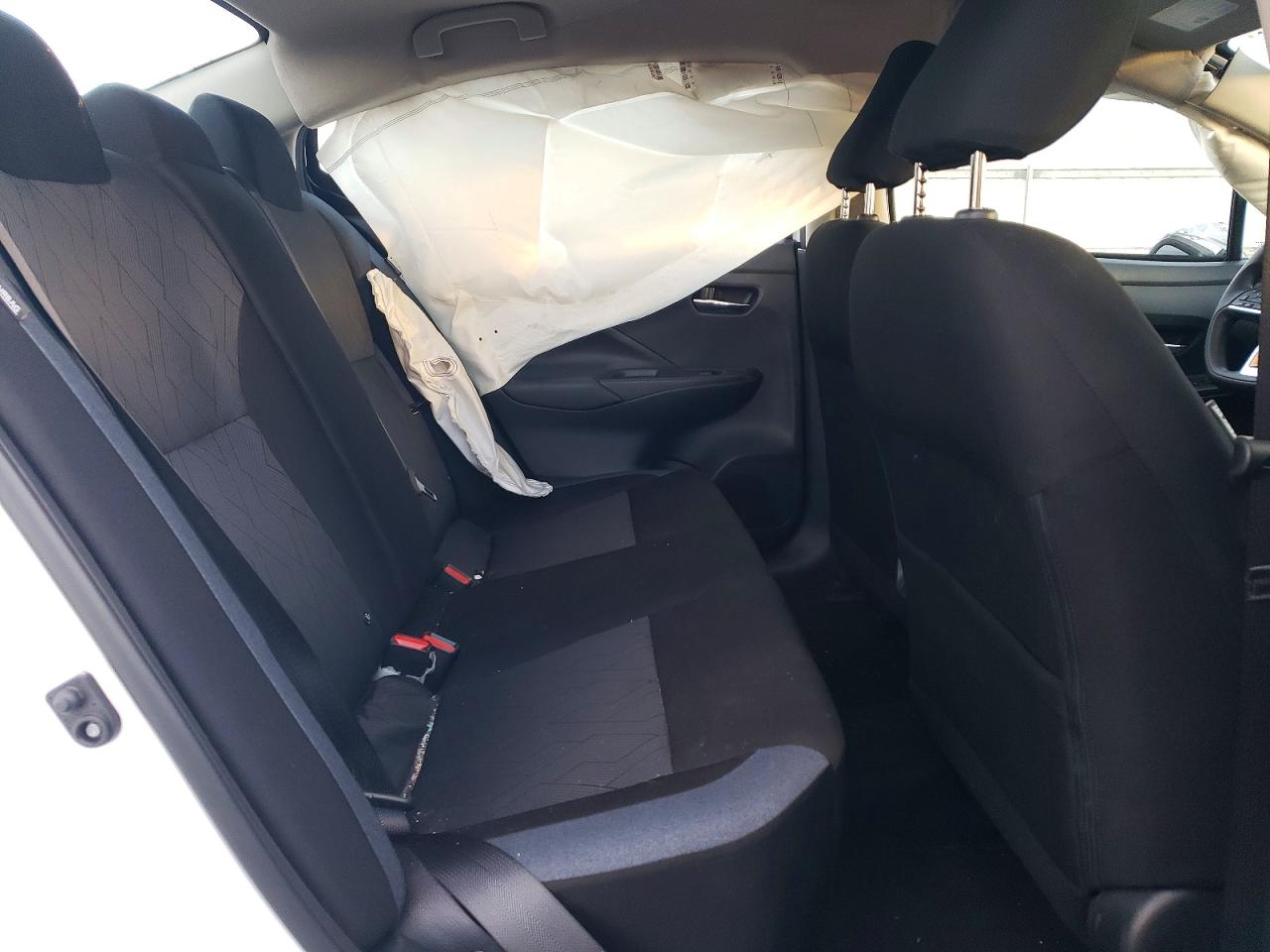 2025 NISSAN VERSA SV photo 10
