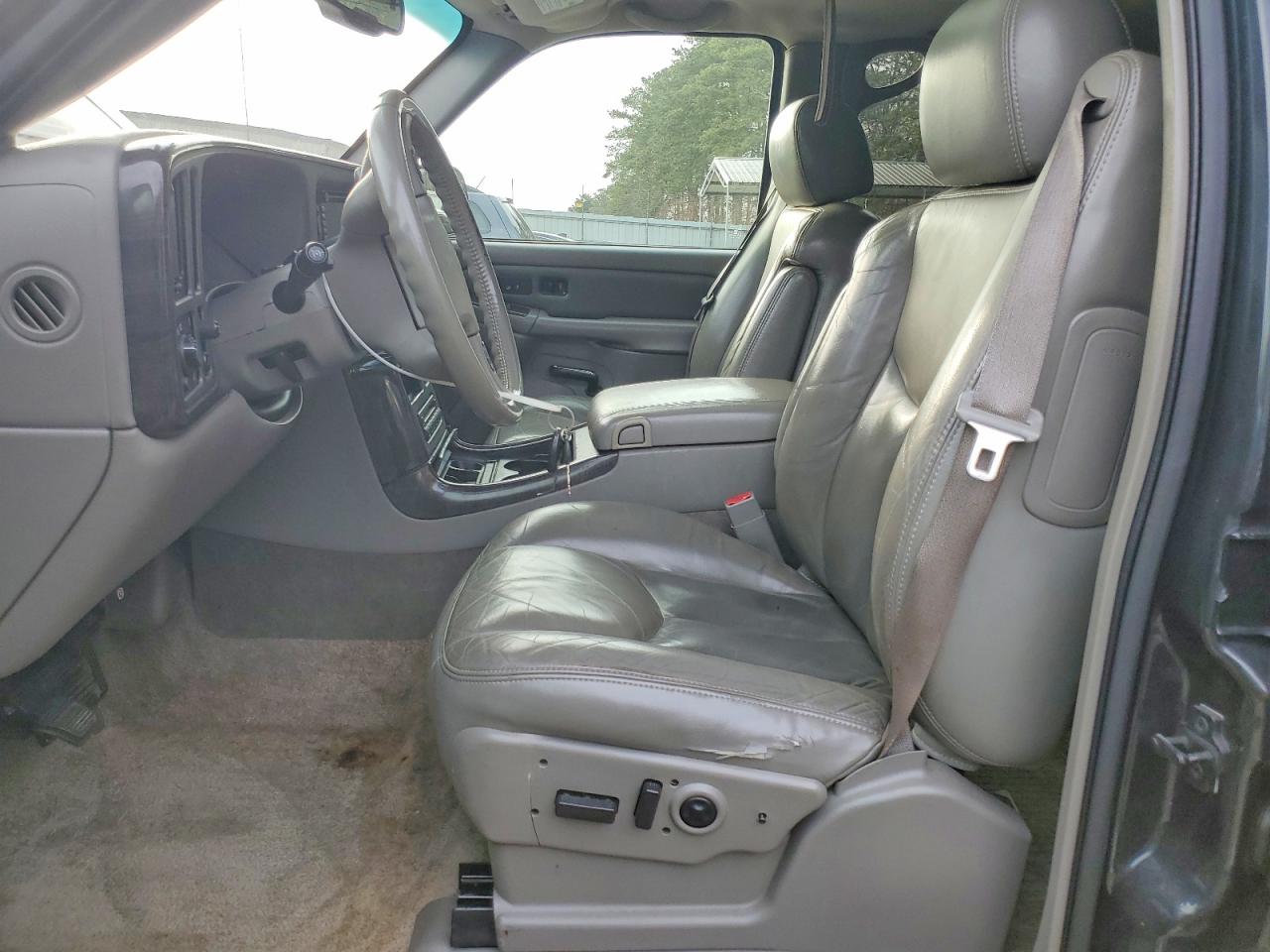 2003 GMC YUKON DENALI photo 7