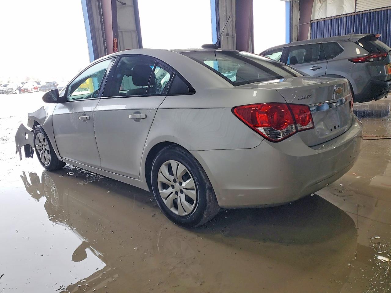2015 CHEVROLET CRUZE LS photo 2