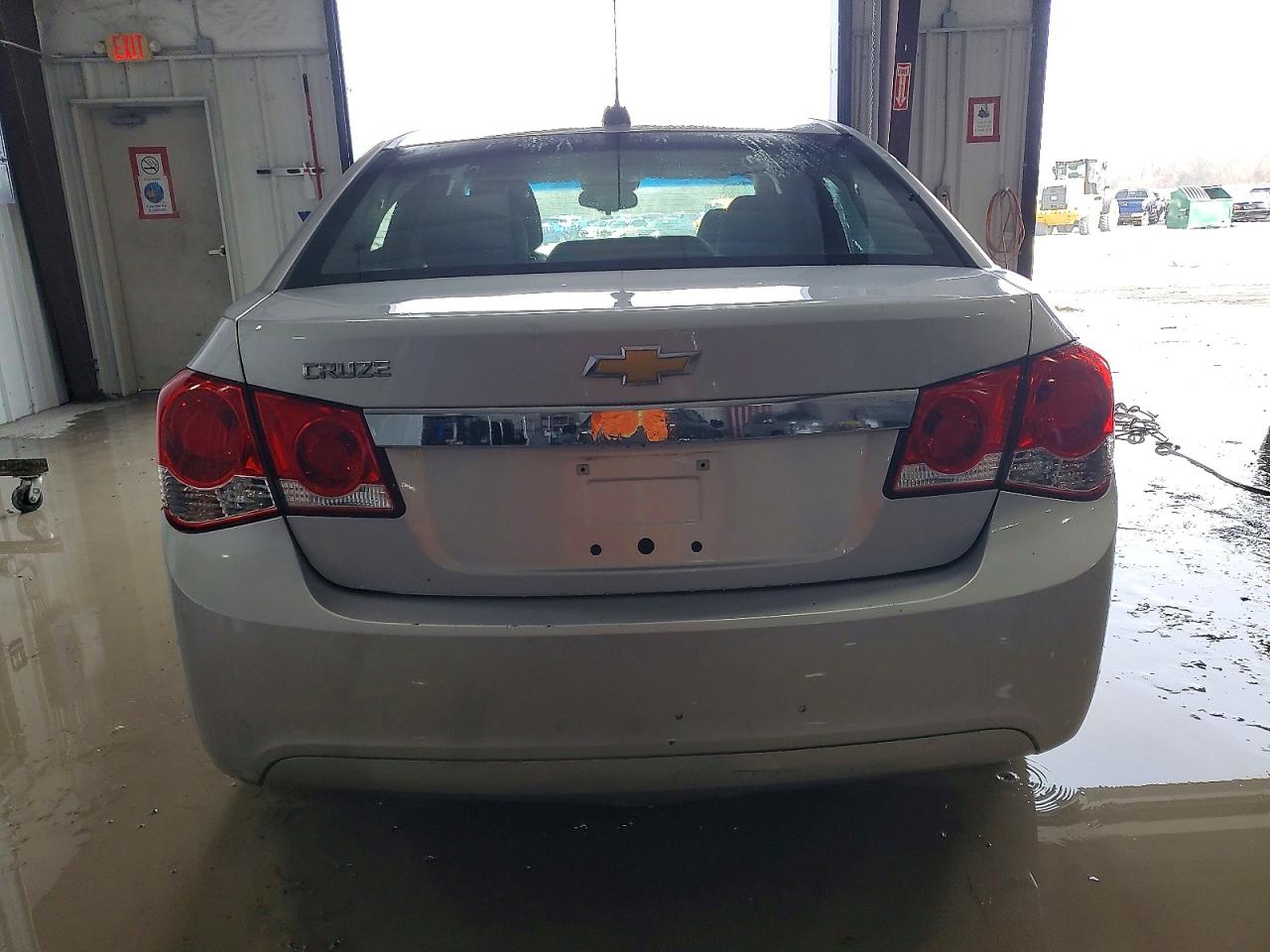 2015 CHEVROLET CRUZE LS photo 6