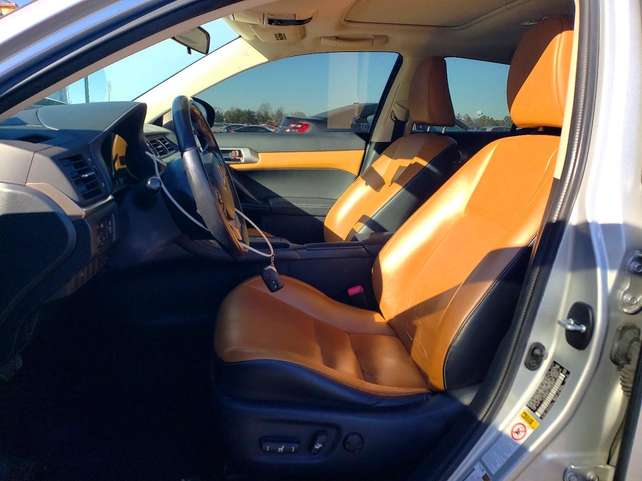 2015 LEXUS CT 200 photo 13