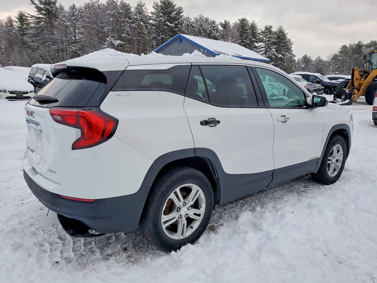 2018 GMC TERRAIN SLE photo 3