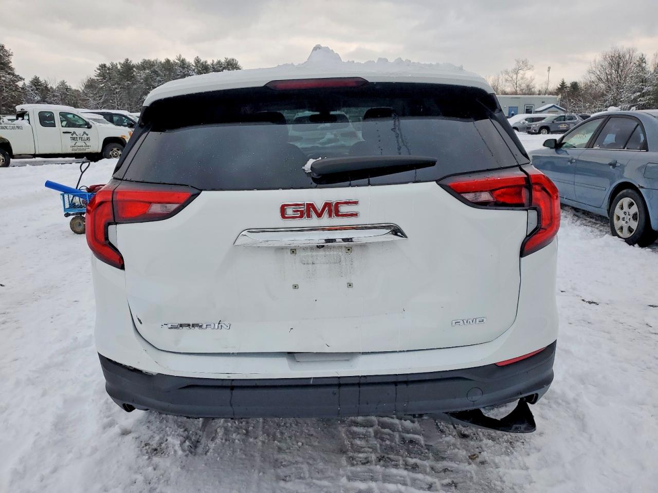 2018 GMC TERRAIN SLE photo 6