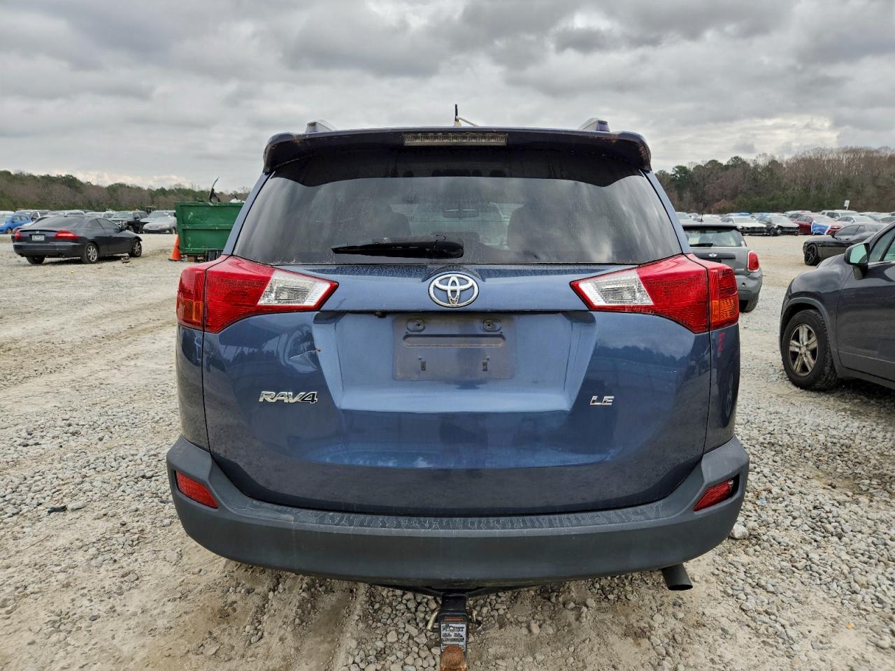 2013 TOYOTA RAV4 LE photo 6