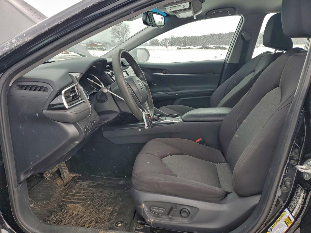 2018 TOYOTA CAMRY L photo 7