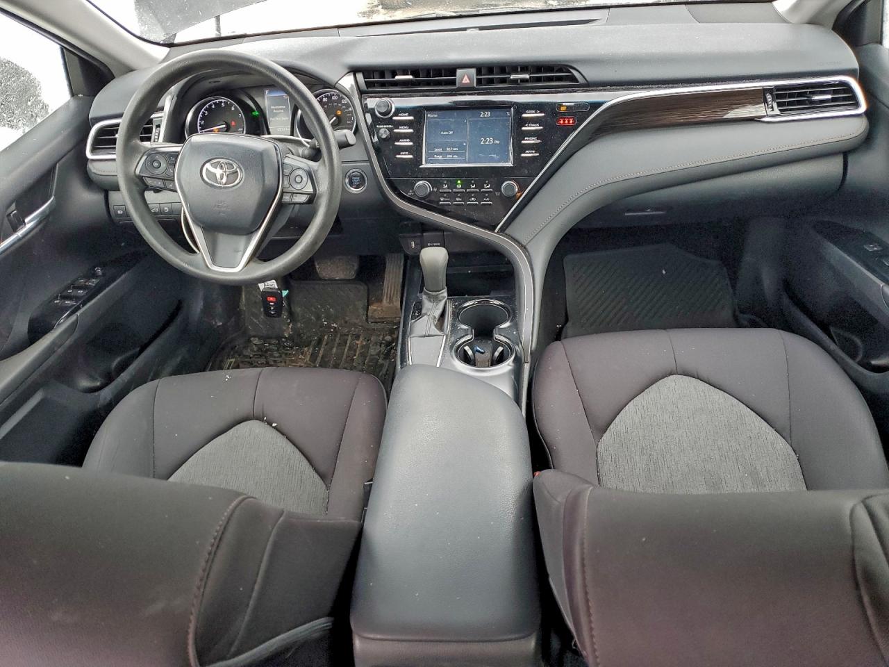 2018 TOYOTA CAMRY L photo 8