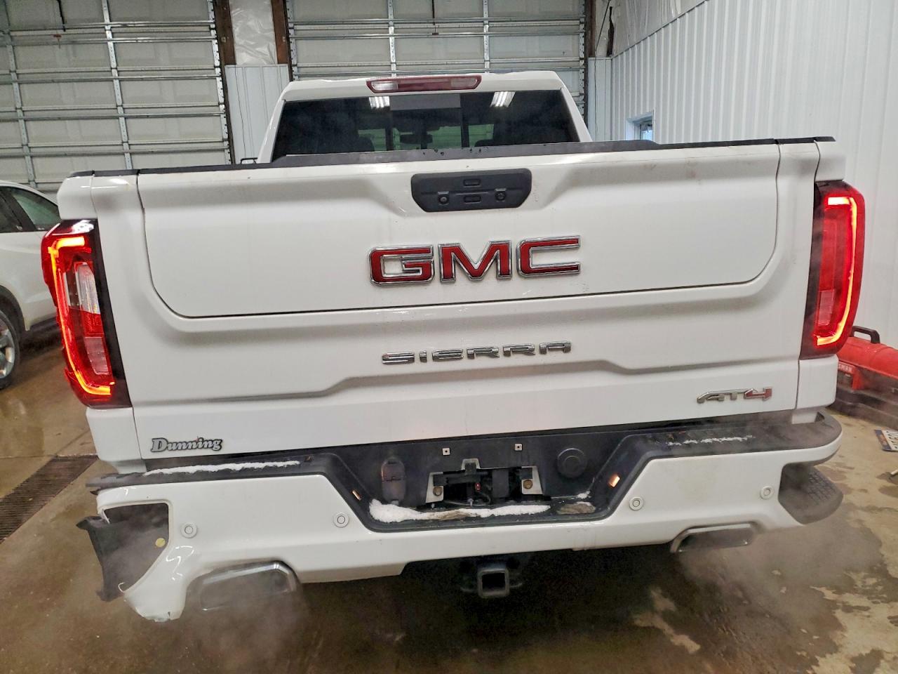 2021 GMC SIERRA K1500 AT4 photo 6