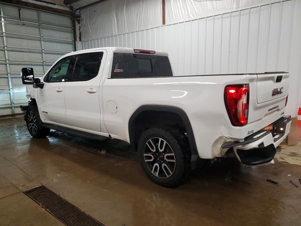 2021 GMC SIERRA K1500 AT4 photo 2