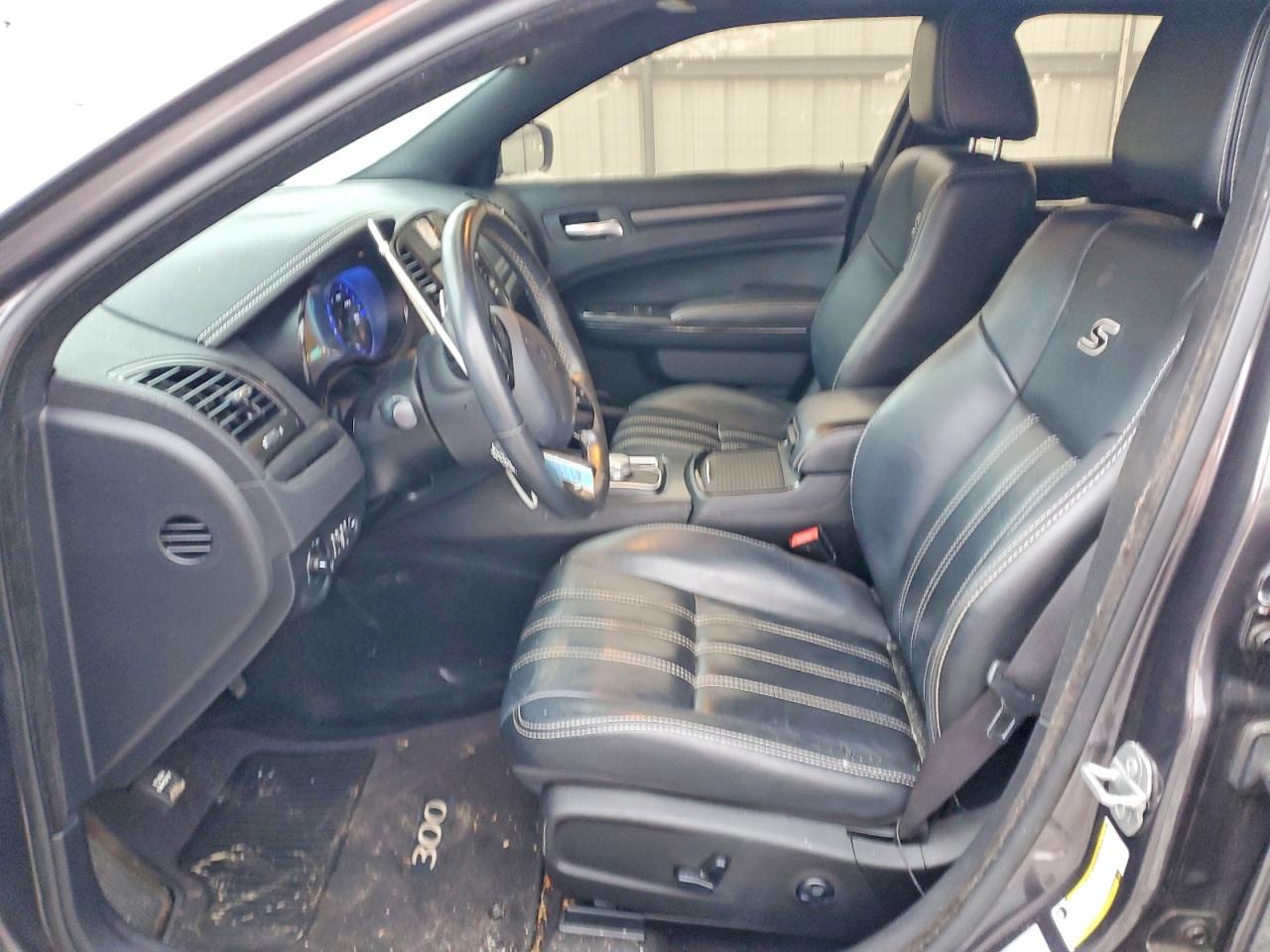 2016 CHRYSLER 300 S photo 7