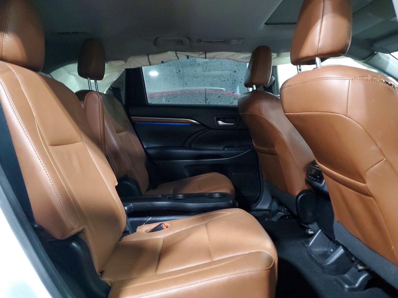 2018 TOYOTA HIGHLANDER LIMITED photo 11