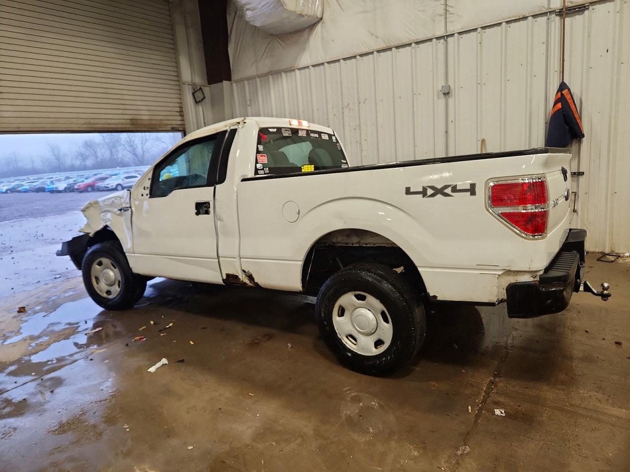2013 FORD F150 photo 2