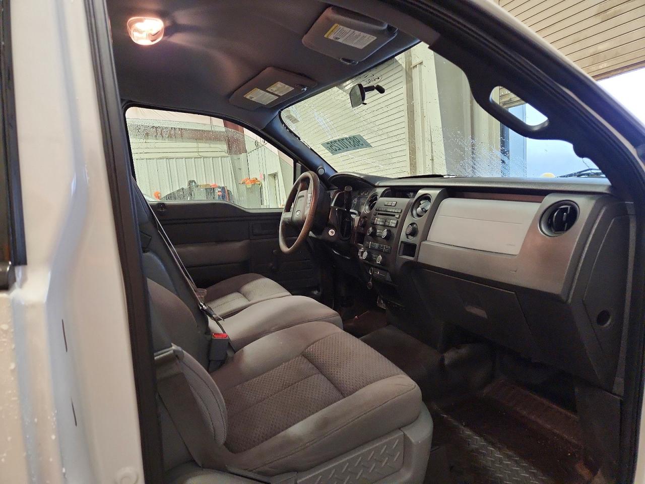 2013 FORD F150 photo 10